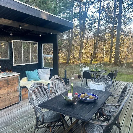 With Fire Pit And Space To Play * Højby